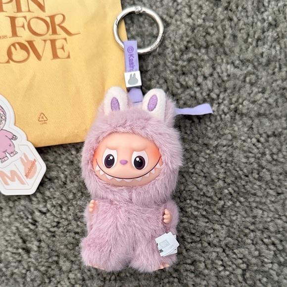 Labubu Pin for Love Letter 'M' - Picture 2 of 4
